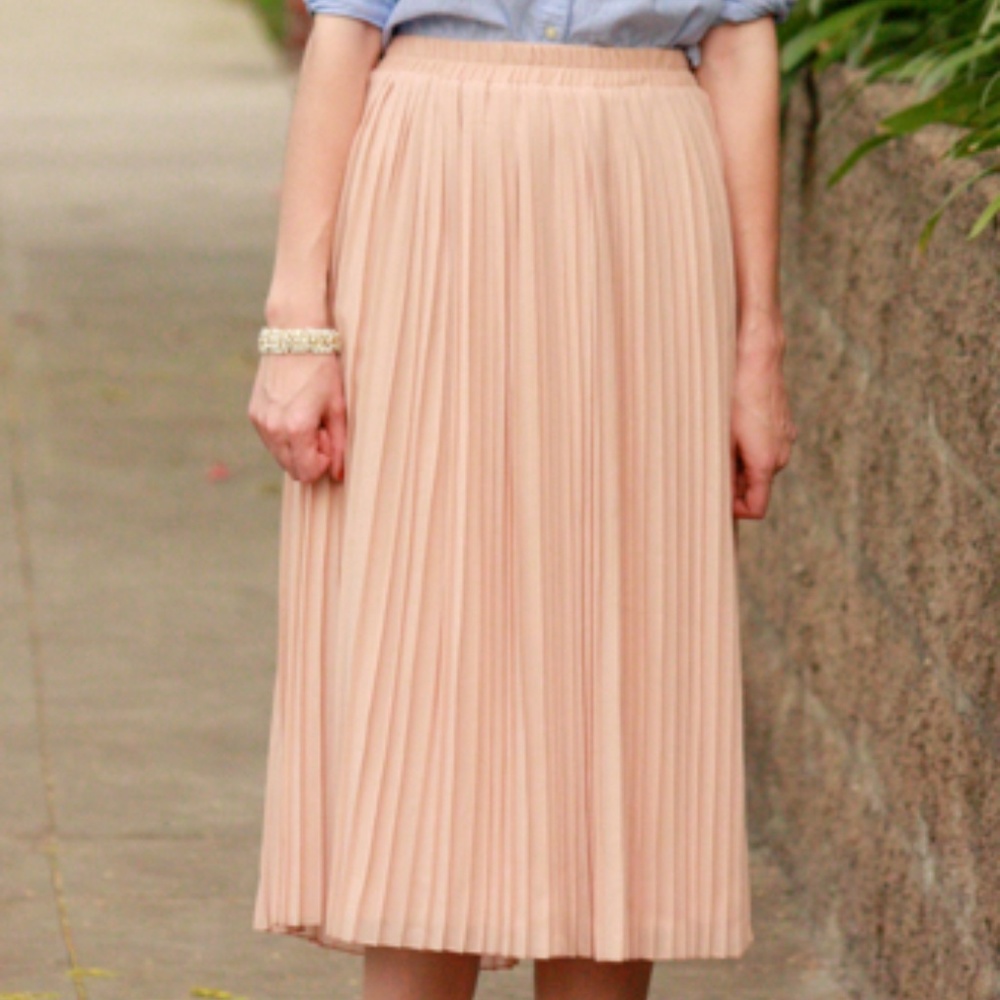 H&M Blush Pink Pleated Midi Chiffon Skirt US4
